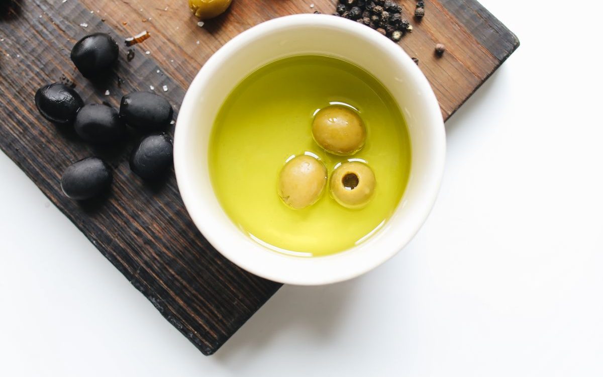 Une Chaîne de Supermarchés Rappelle des Olives Noires en Raison du Risque de Listeria monocytogenes