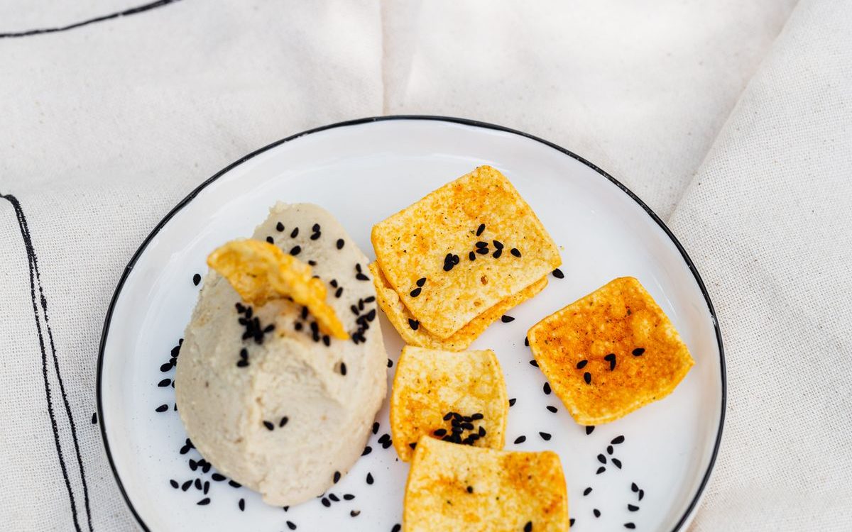 Italië roept Hummus terug voor Salmonella en Artisjokken in olie voor glassplinters