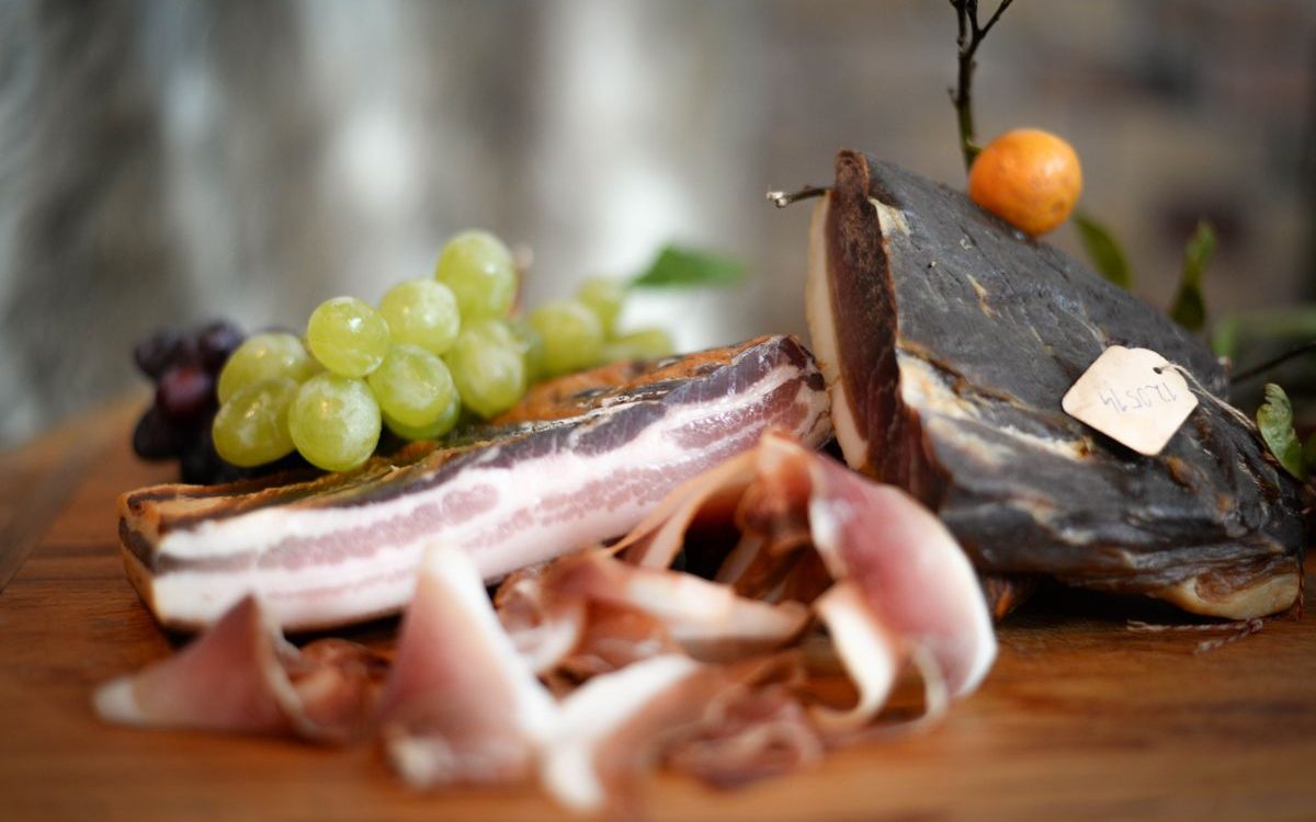 Un Grupo de Charcutería es Condenado a 1,7 Millones de Euros por Vender Falso Jamón Pata Negra